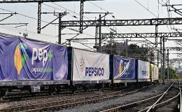 PepsiCo, Türkiye’de elektrikli tren ile hızlı tüketim sektöründe gıda taşımacılığı gerçekleştiren ilk şirket oldu