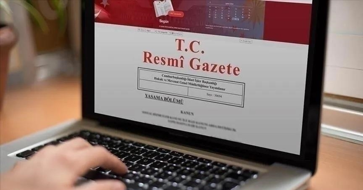 Bazı fakülte, yüksekokul ve enstitüler kapatılırken yenileri kuruldu