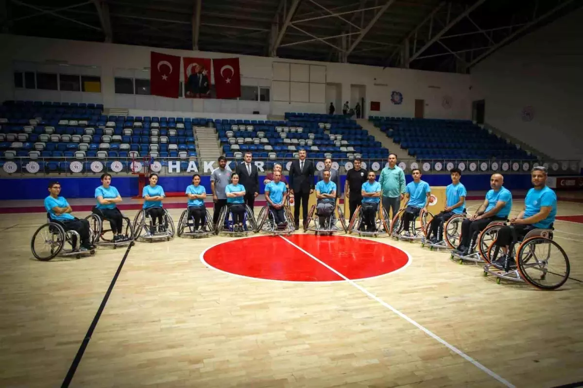 Vali Çelik’ten Engelli Basketbol Takımına Destek