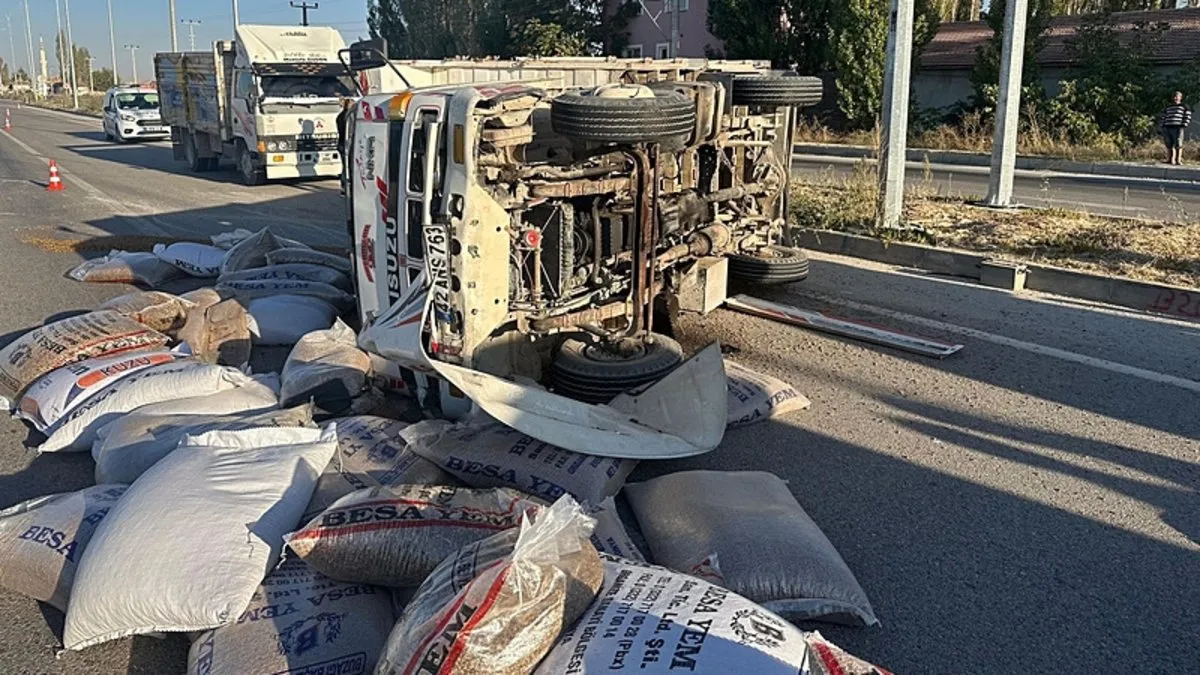 Konya’da feci kaza: İki araç çarpıştı: 3 yaralı!