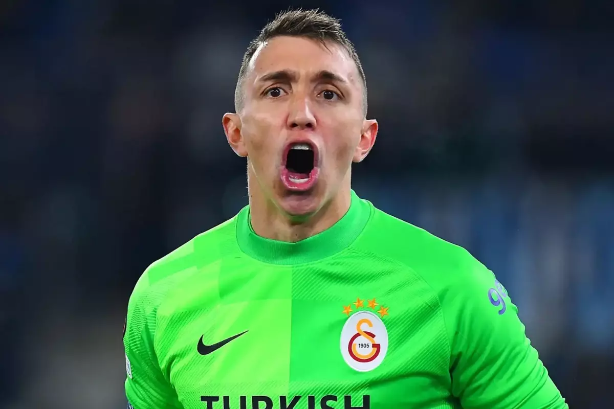 Muslera’dan ayrılık sorusuna flaş yanıt: Sezon sonu görüşürüz