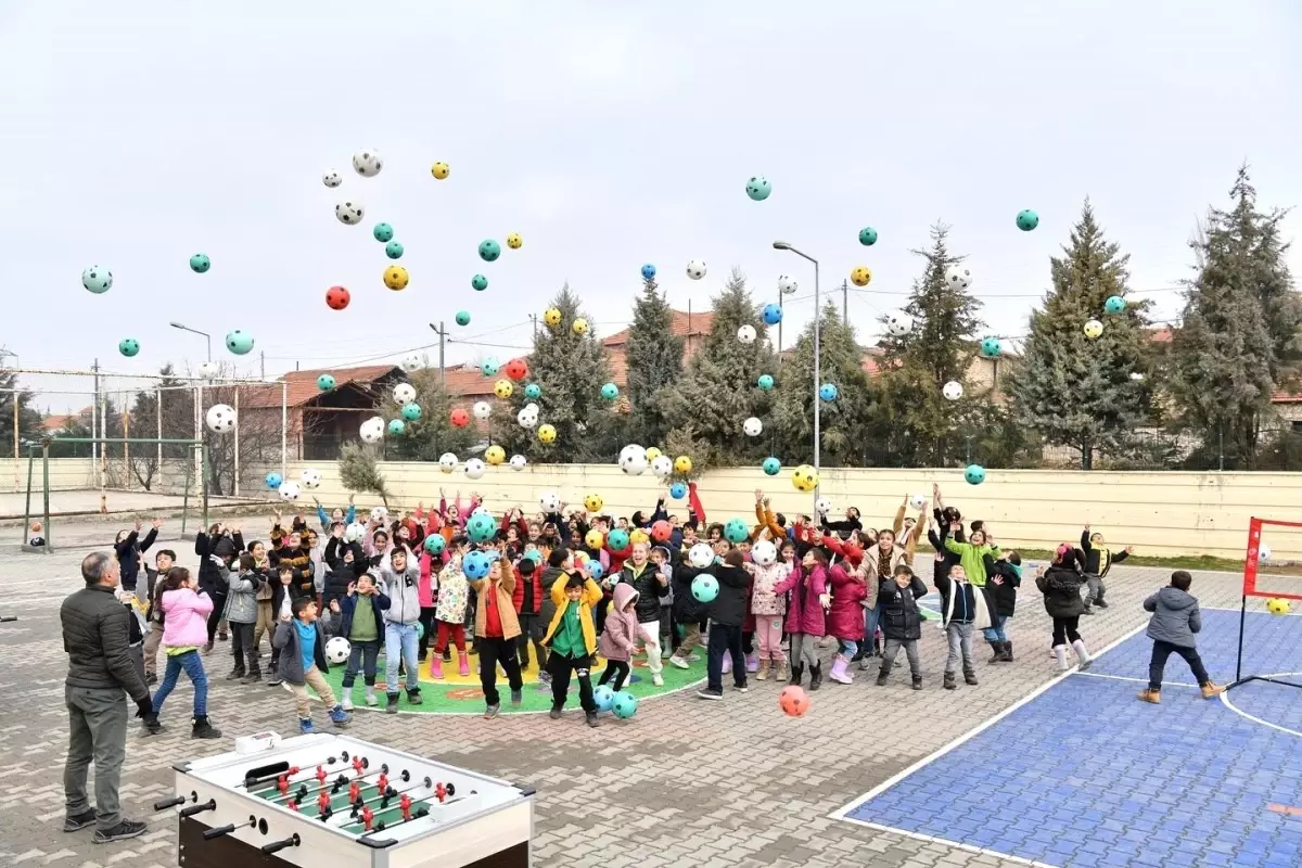 Yeşilyurt Belediyesi’nden Spor İstasyonları Projesi’ne Büyük İlgi